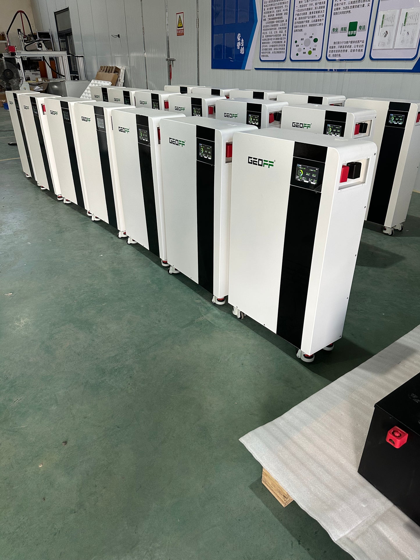 GEOFF 48v 51.2V 314Ah 15KW Integrated hybrid solar system Home energy storage system Wall-mounted and stand-mounted dual-purpose lithium iron battery pack LiFePO4 battery