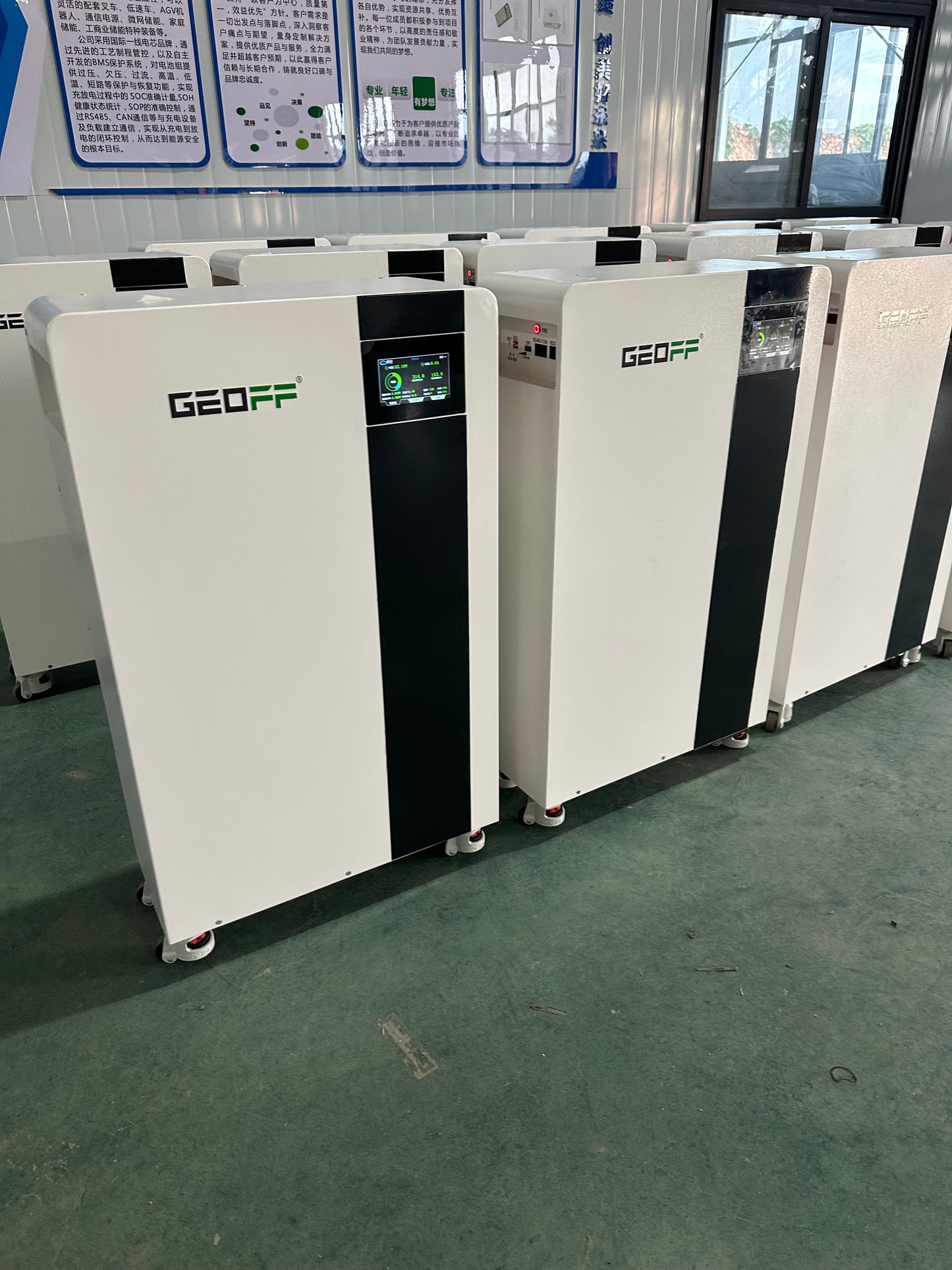 GEOFF 48v 51.2V 314Ah 15KW Integrated hybrid solar system Home energy storage system Wall-mounted and stand-mounted dual-purpose lithium iron battery pack LiFePO4 battery